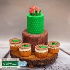 Katy Sue Designs Katy Sue Moulds - Seamless Scandi Leaves Silicone Mould -Wilton Shop katy sue designs katy sue moulds seamless scandi leaves silicone mould p13187 46078 image