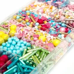 Super Streusel Superbox Summer Fling - Assortment Of Sprinkle, Chocolate Balls, Dragees With Crispy Center -Wilton Shop super streusel superbox summer fling assortment of sprinkle chocolate balls dragees with crispy center p9208 35441 image