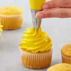Wilton How To Decorate Cakes & Desserts Kit -Wilton Shop wilton how to decorate cakes desserts kit p18799 67274 image